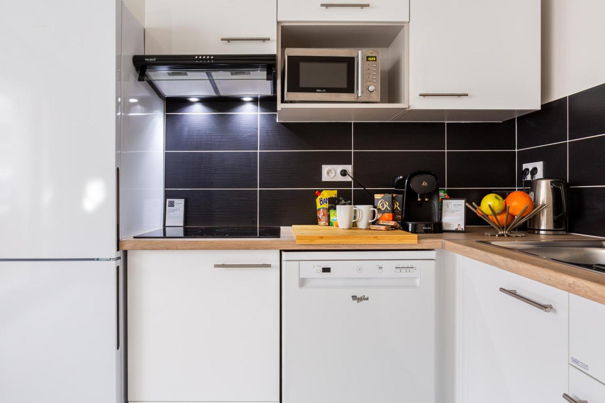 Apartment Paris I 77m Cosy I Proche Metro 11 - Possibility Of Direct Reservation With No Taxe By Asking A Question At Establishment *