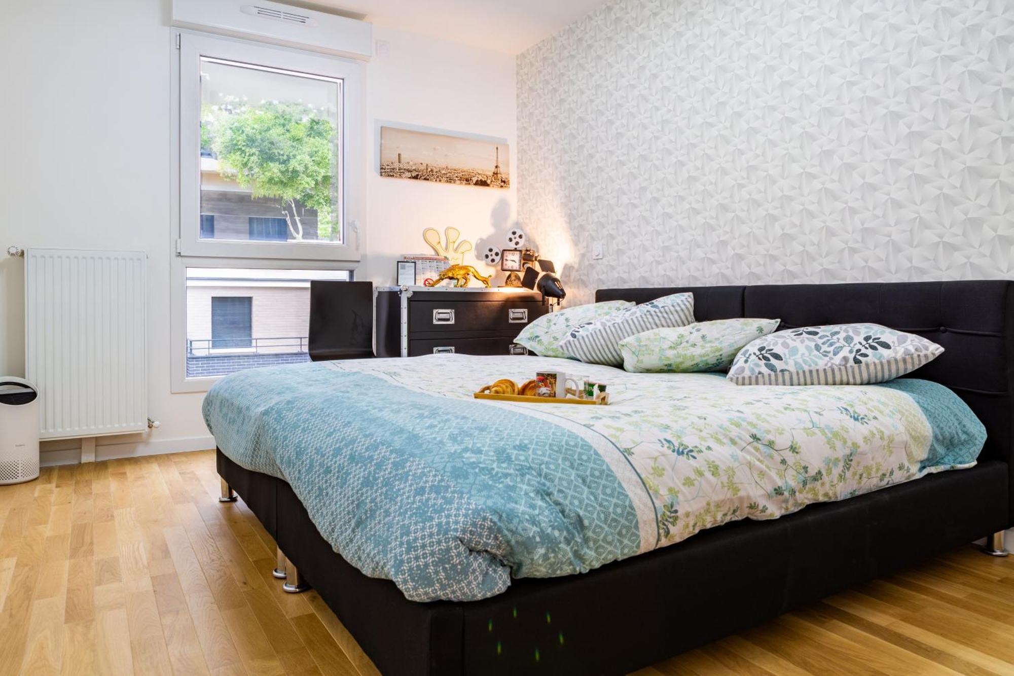 Apartment Paris I 77m Cosy I Proche Metro 11 - Possibility Of Direct Reservation With No Taxe By Asking A Question At Establishment *